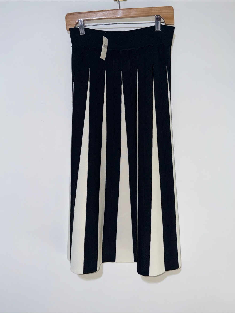 Maeve by Anthroplogie plated Plisada Daniella black and white midi skirt small